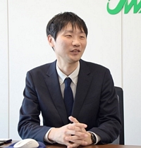 インタビューを受ける一般財団法人日本気象協会　柴村 哲也氏